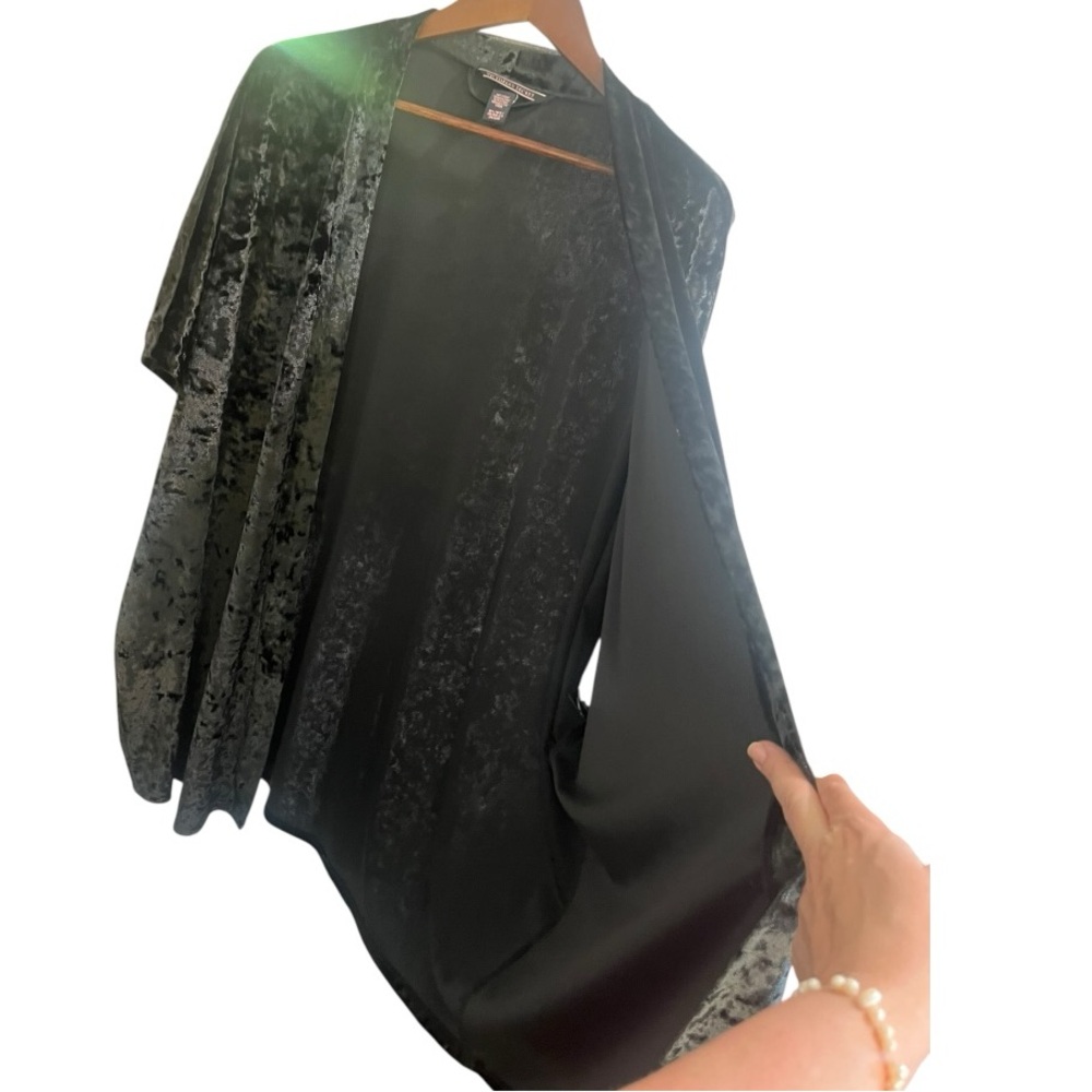 Victoria’s Secret Black Velvet Boxy Open Front Kimono Cardigan Sz Medium/Large - Picture 8 of 15